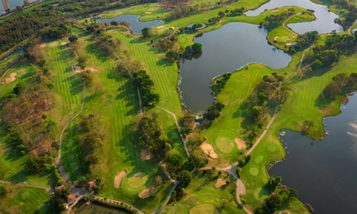 Uniland Golf & Resort